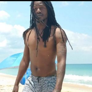 Meet your Posher, Quinton